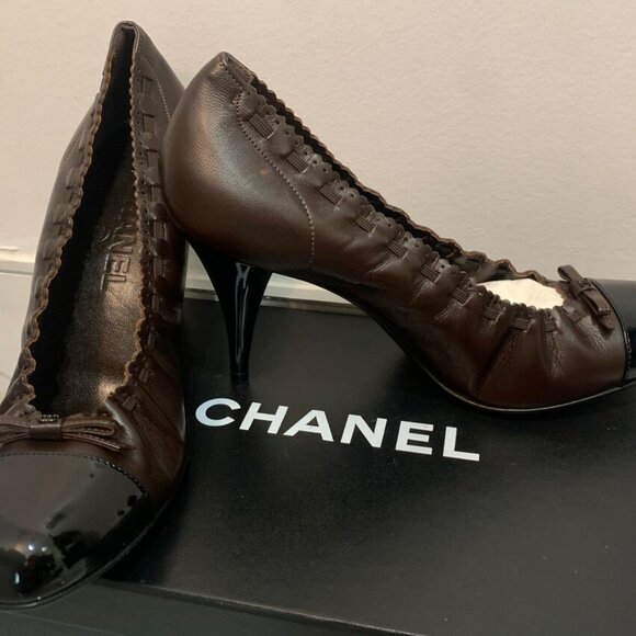 AUTHENTIC Chanel Shoe Brown Black Toe Heel Round Toe Ballet Style Heel Size 9 - Picture 2 of 9